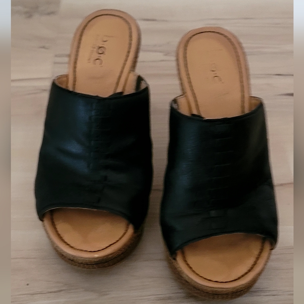 Almost Vintage B.O.C. Black Leather Upper Wedge Slides - Size 6 -